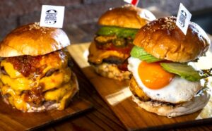 WORLD BURGER トップバーガー